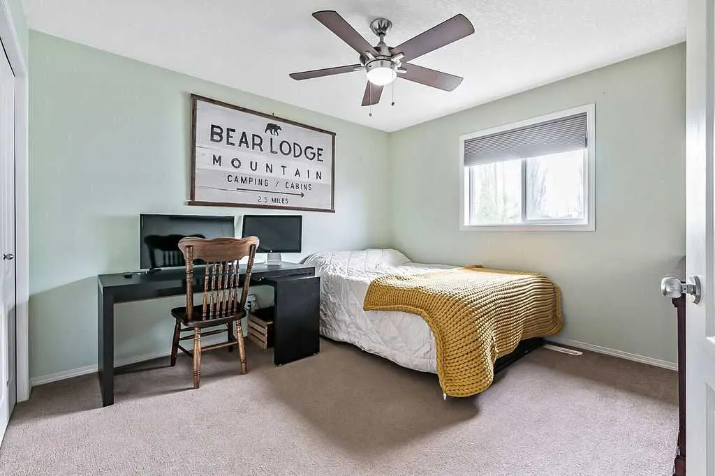 83 Crystalridge Close