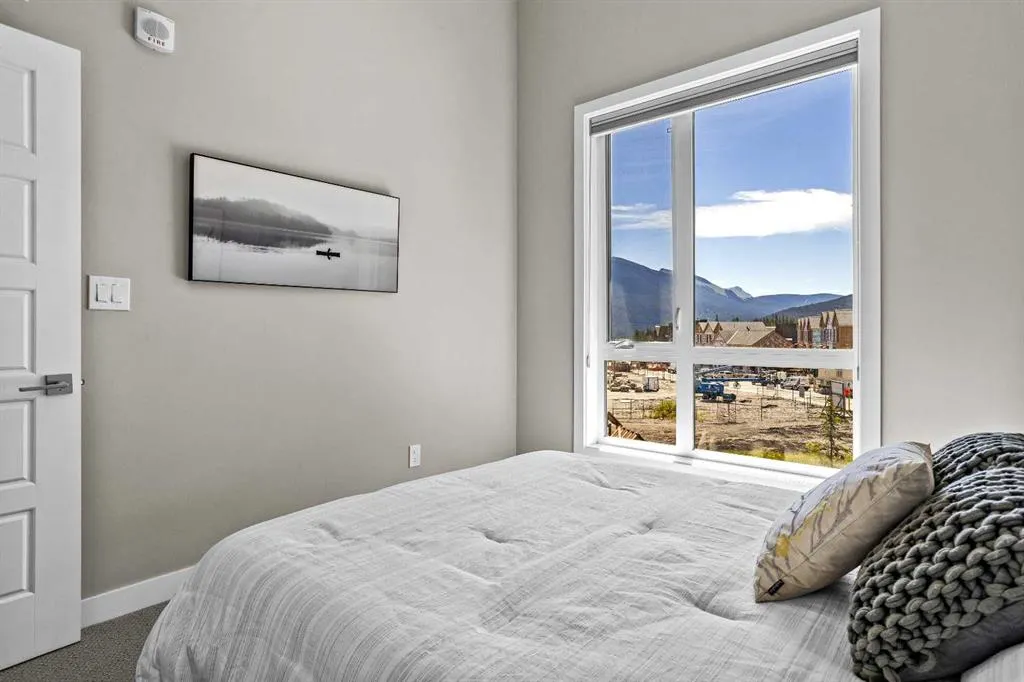 106 Stewart Creek Rise, #316