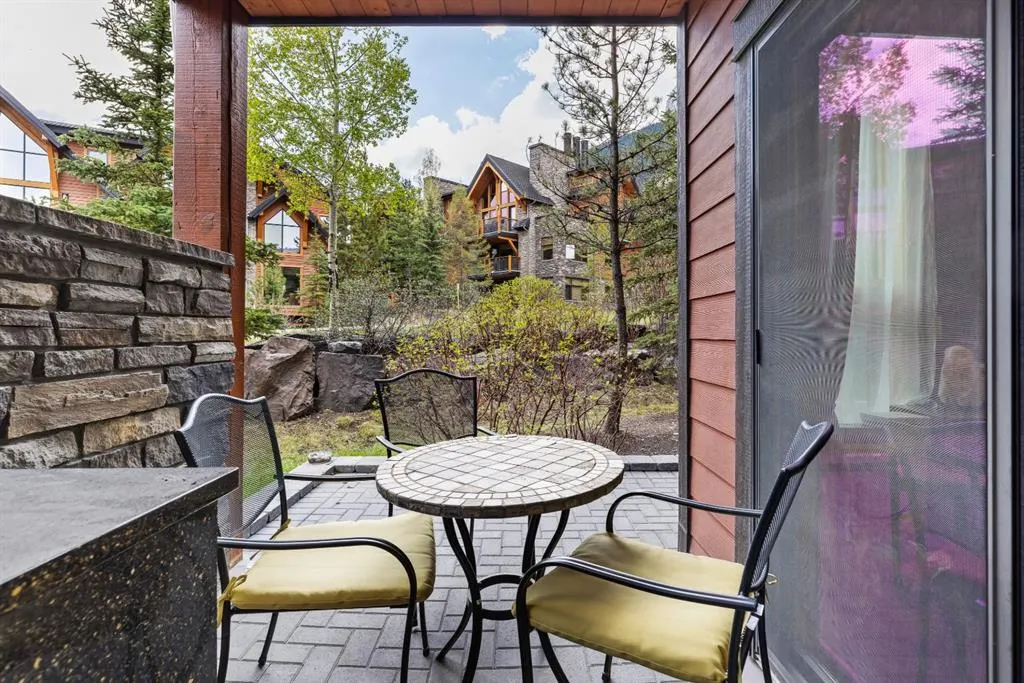 2100A Stewart Creek Drive, #101