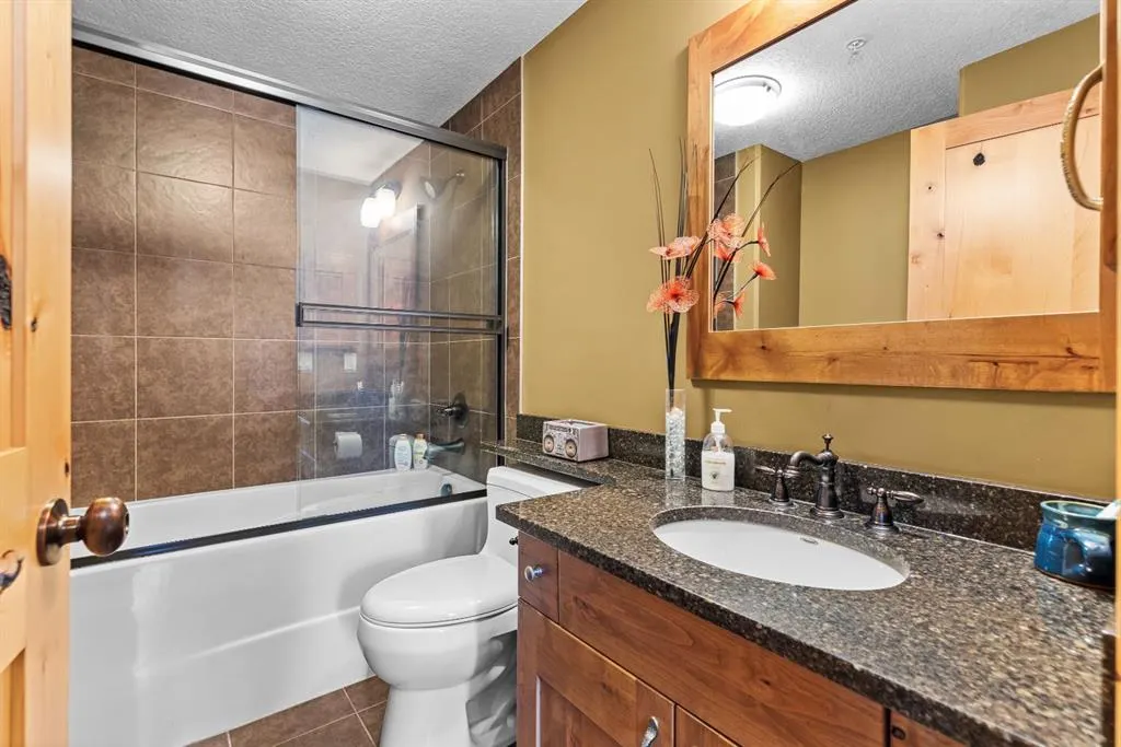 2100A Stewart Creek Drive, #101