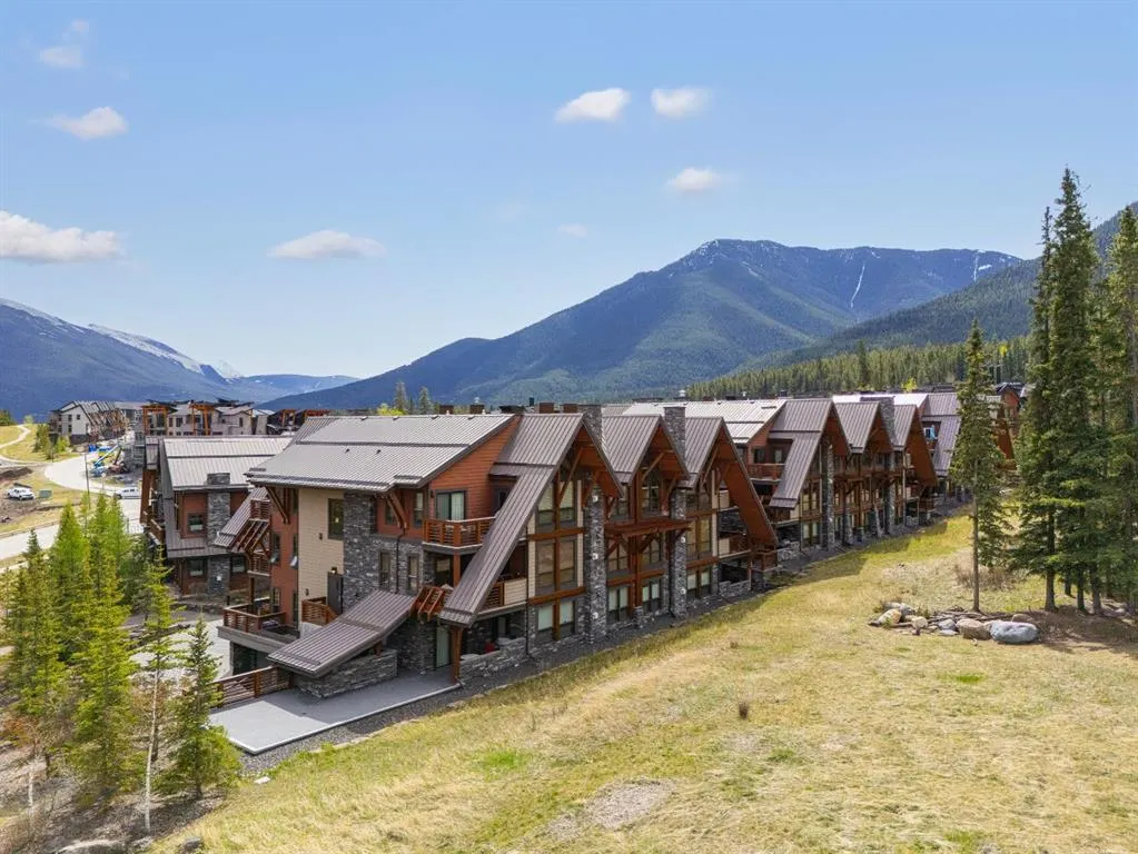 2100A Stewart Creek Drive, #101