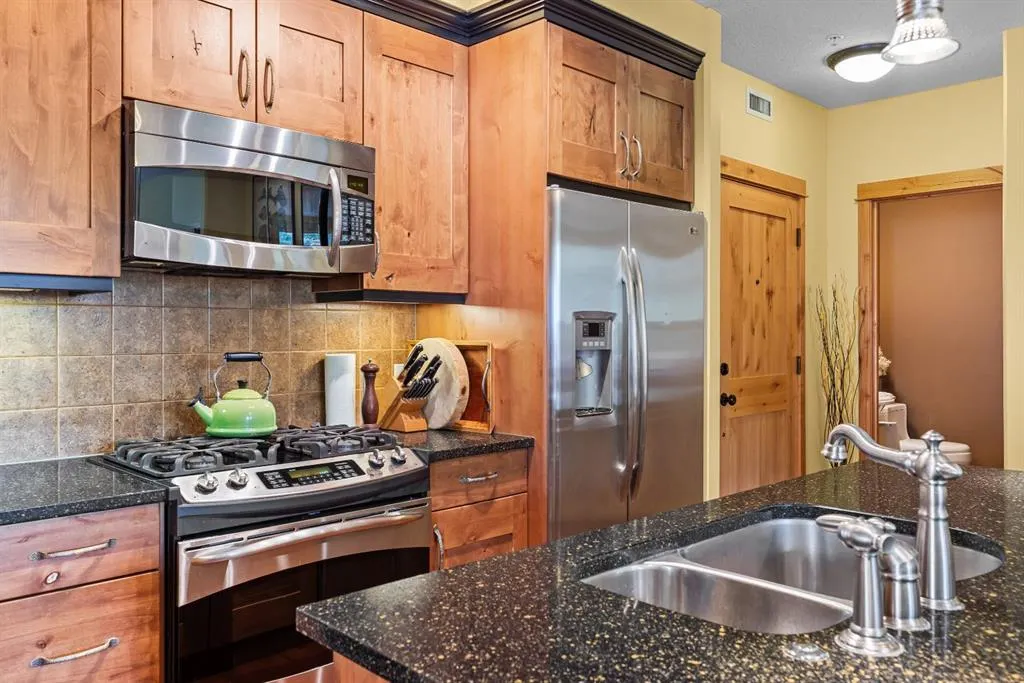 2100A Stewart Creek Drive, #101