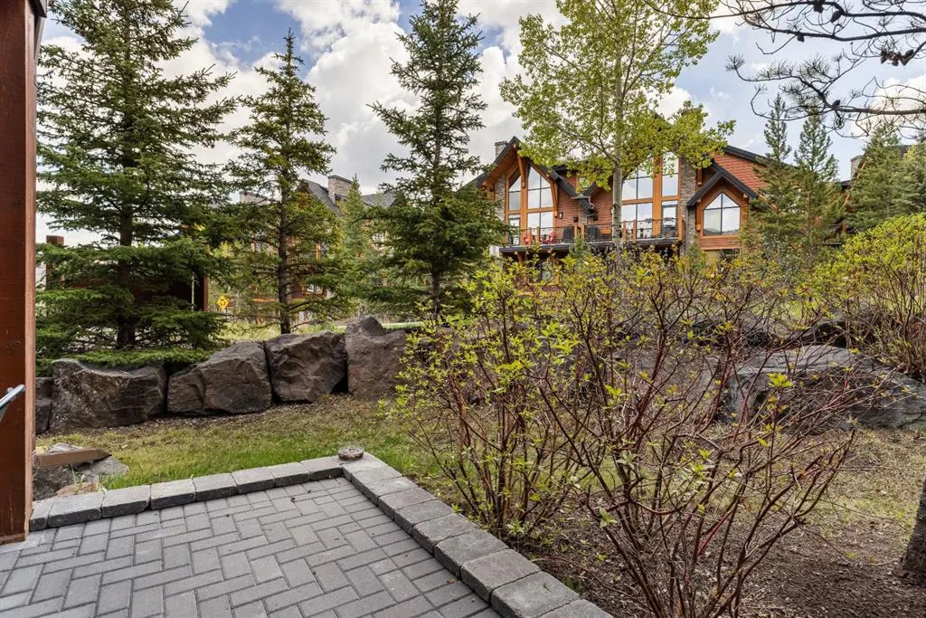 2100A Stewart Creek Drive, #101