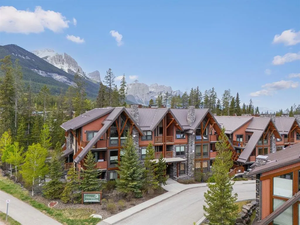 2100A Stewart Creek Drive, #101