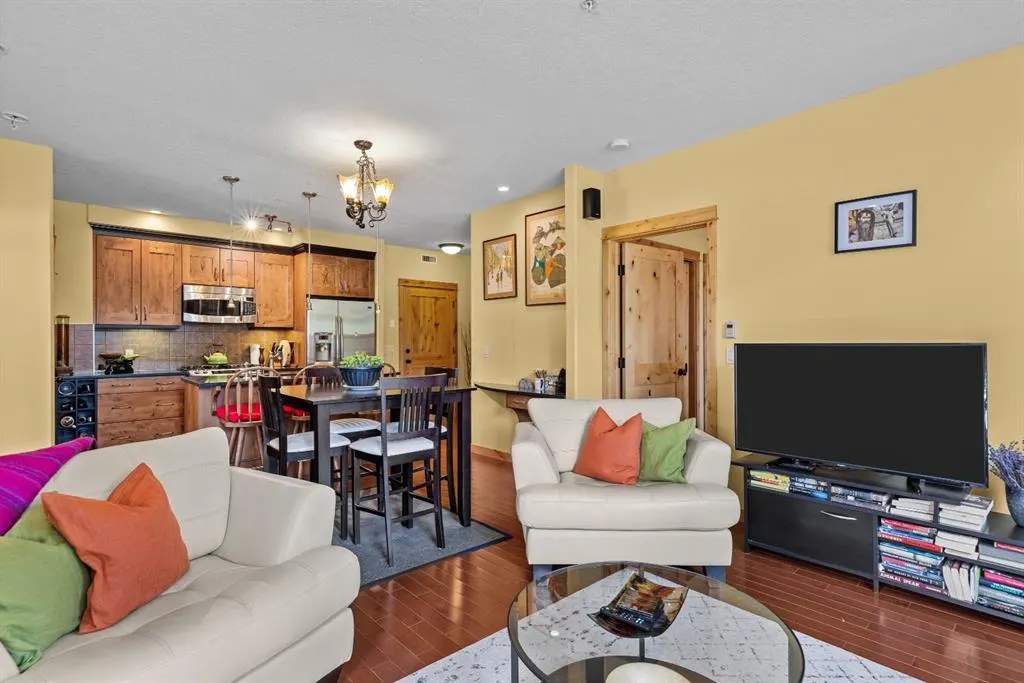 2100A Stewart Creek Drive, #101