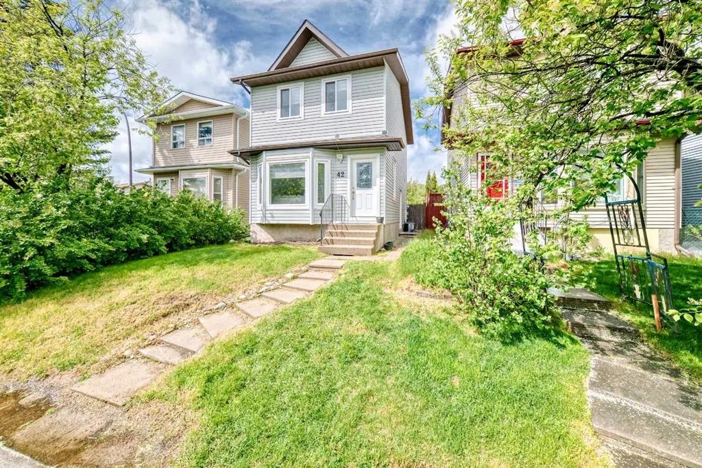42 Taraglen Road NE