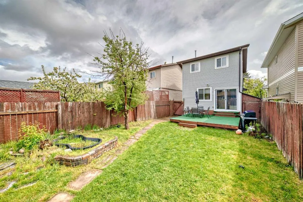 42 Taraglen Road NE