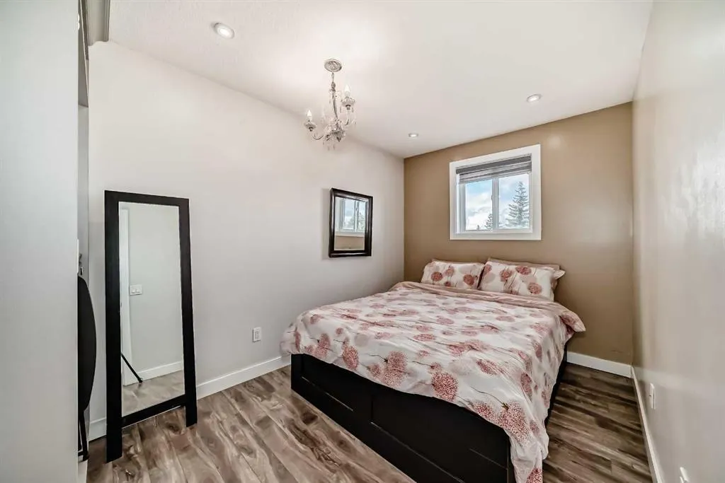 42 Taraglen Road NE