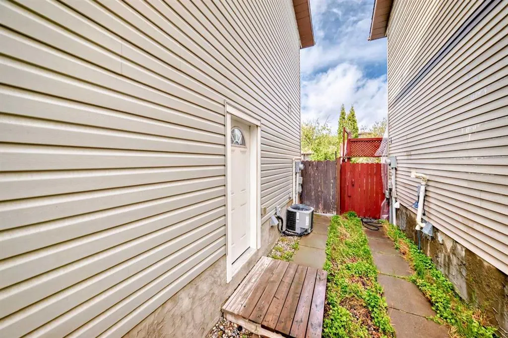 42 Taraglen Road NE