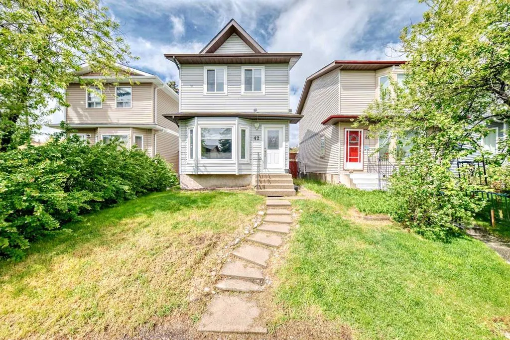 42 Taraglen Road NE