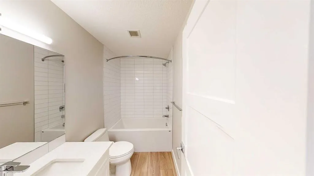 8355 19 Avenue SW, #120