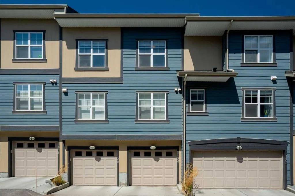 124 Evanscrest Gardens NW