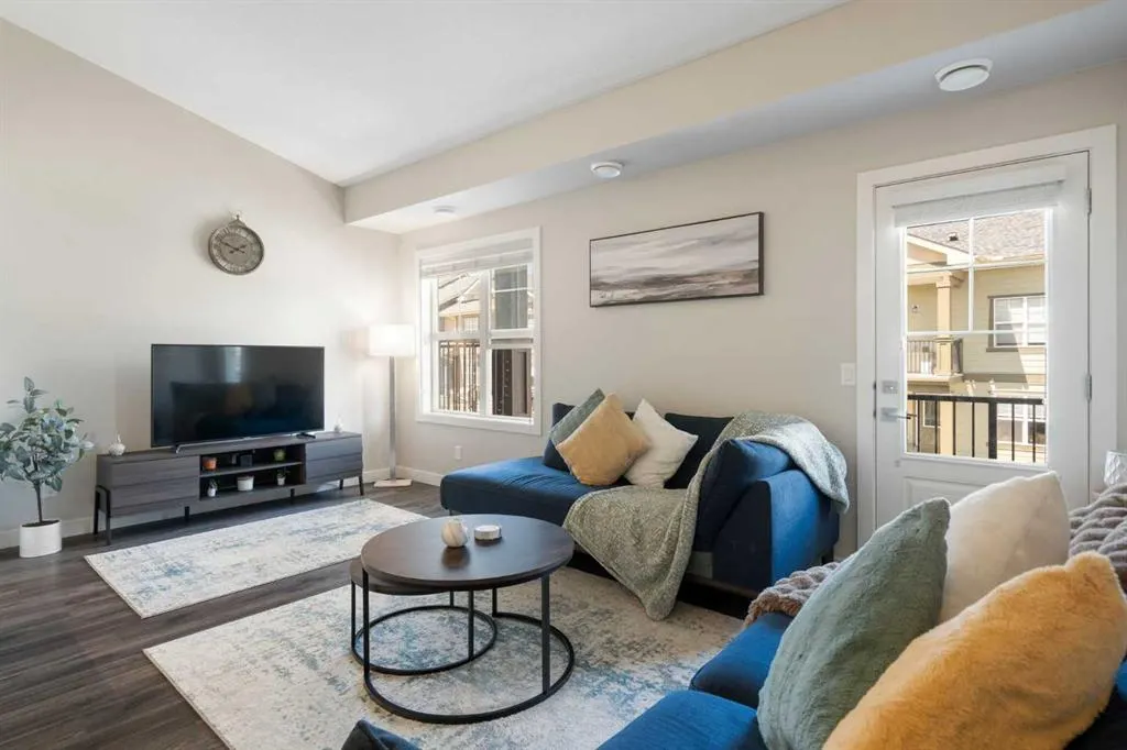 124 Evanscrest Gardens NW