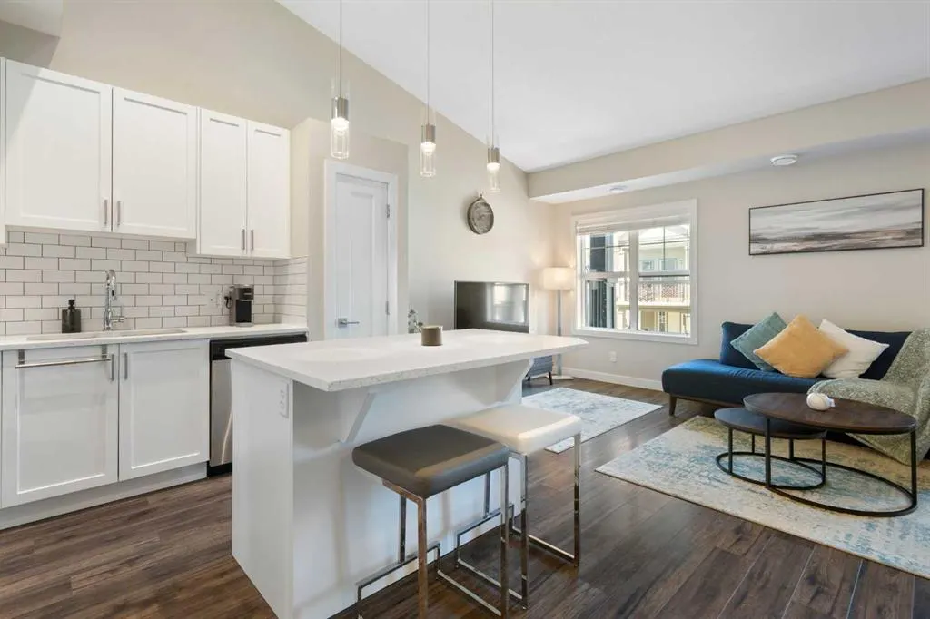 124 Evanscrest Gardens NW