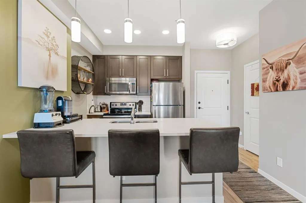 10 Mahogany Mews SE, #213