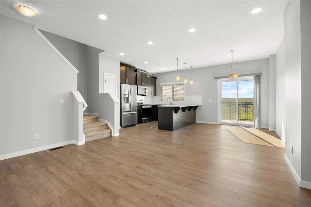 170 Carringvue Park NW