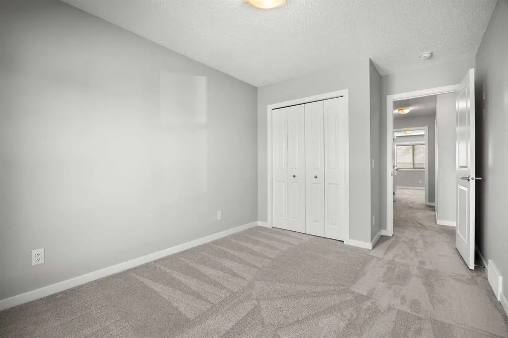 170 Carringvue Park NW