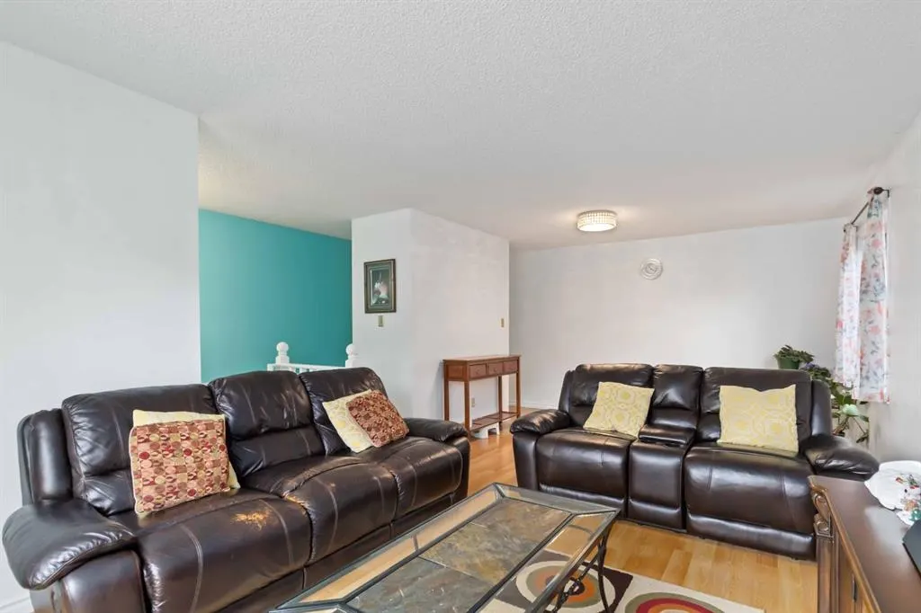 131 Grayling Crescent