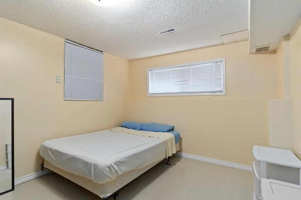 131 Grayling Crescent