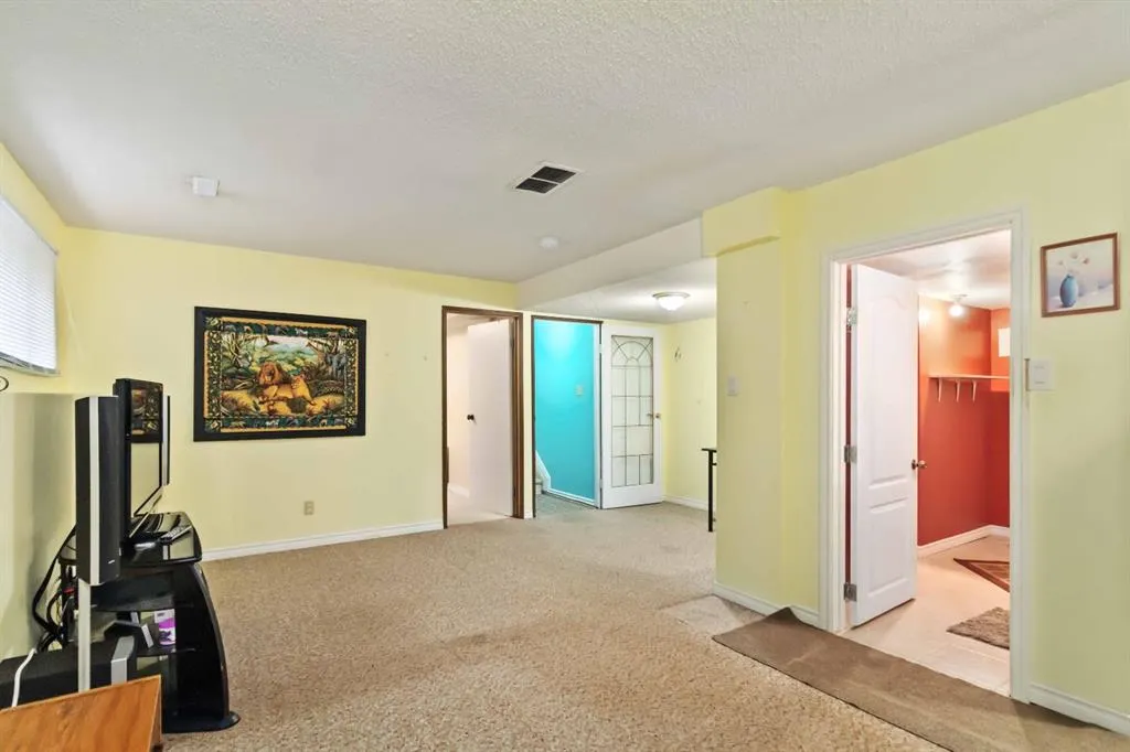 131 Grayling Crescent
