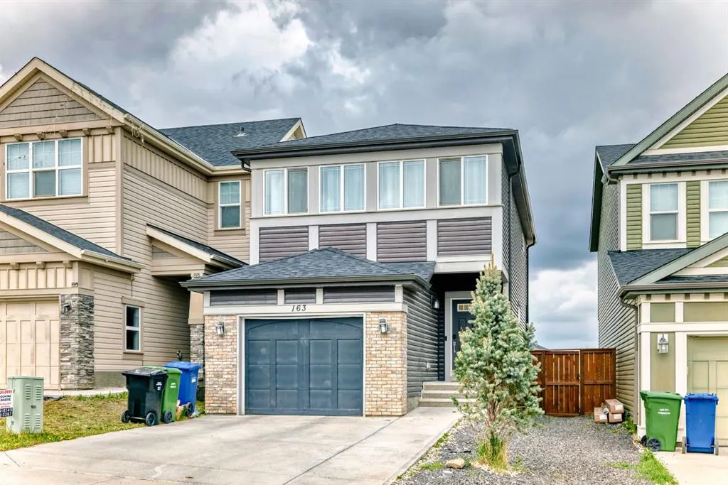 163 Evanscrest Way NW
