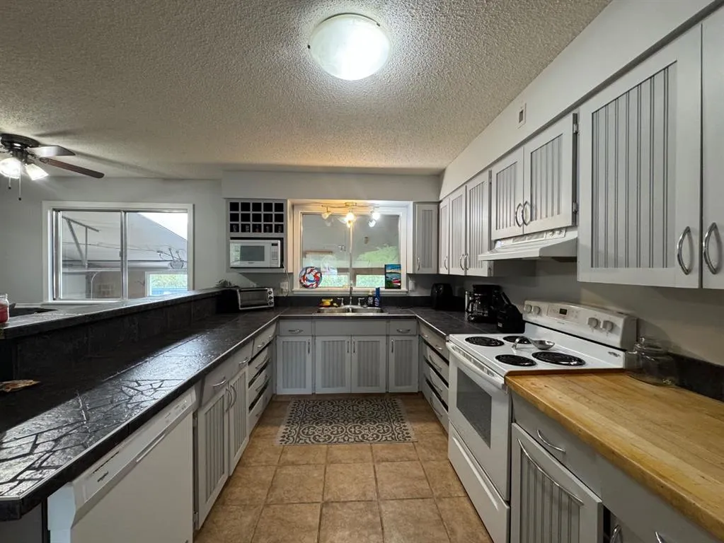 5210 Waghorn