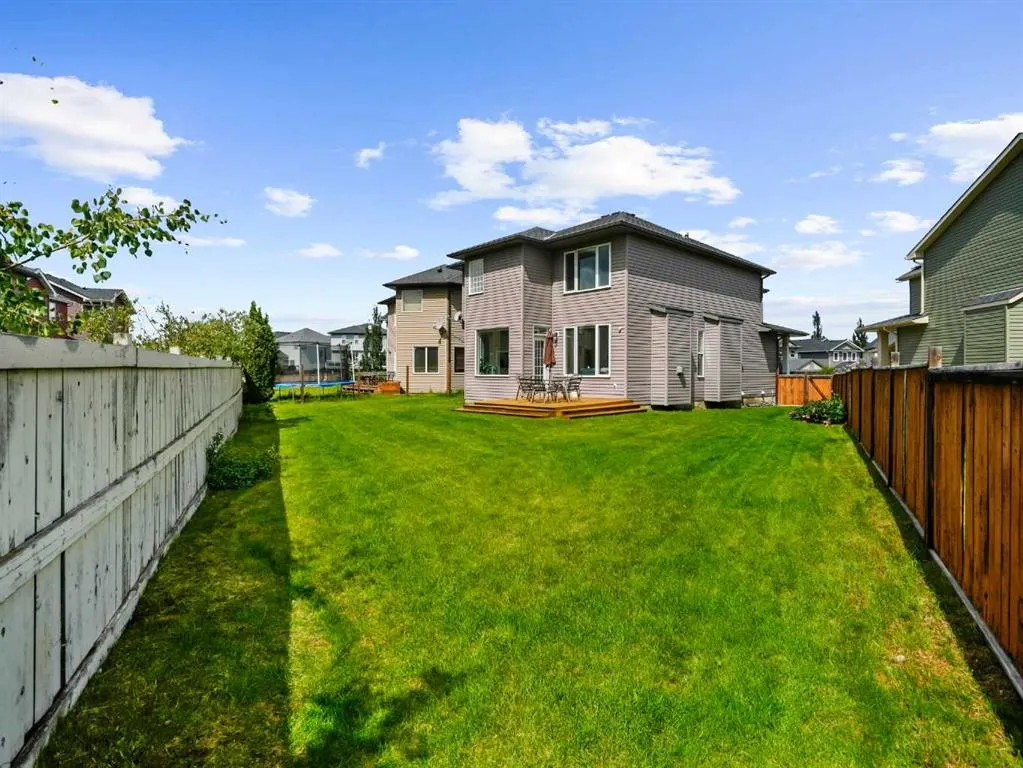 64 Royal Oak Cape NW