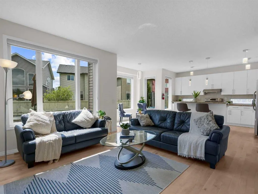 64 Royal Oak Cape NW