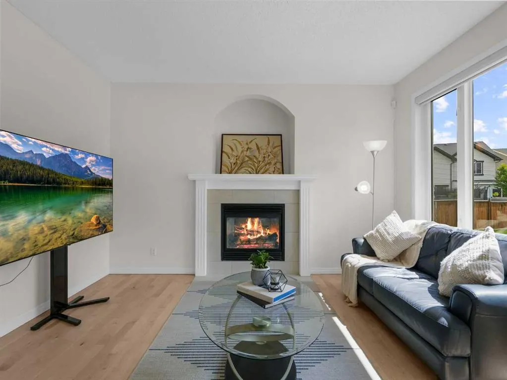 64 Royal Oak Cape NW