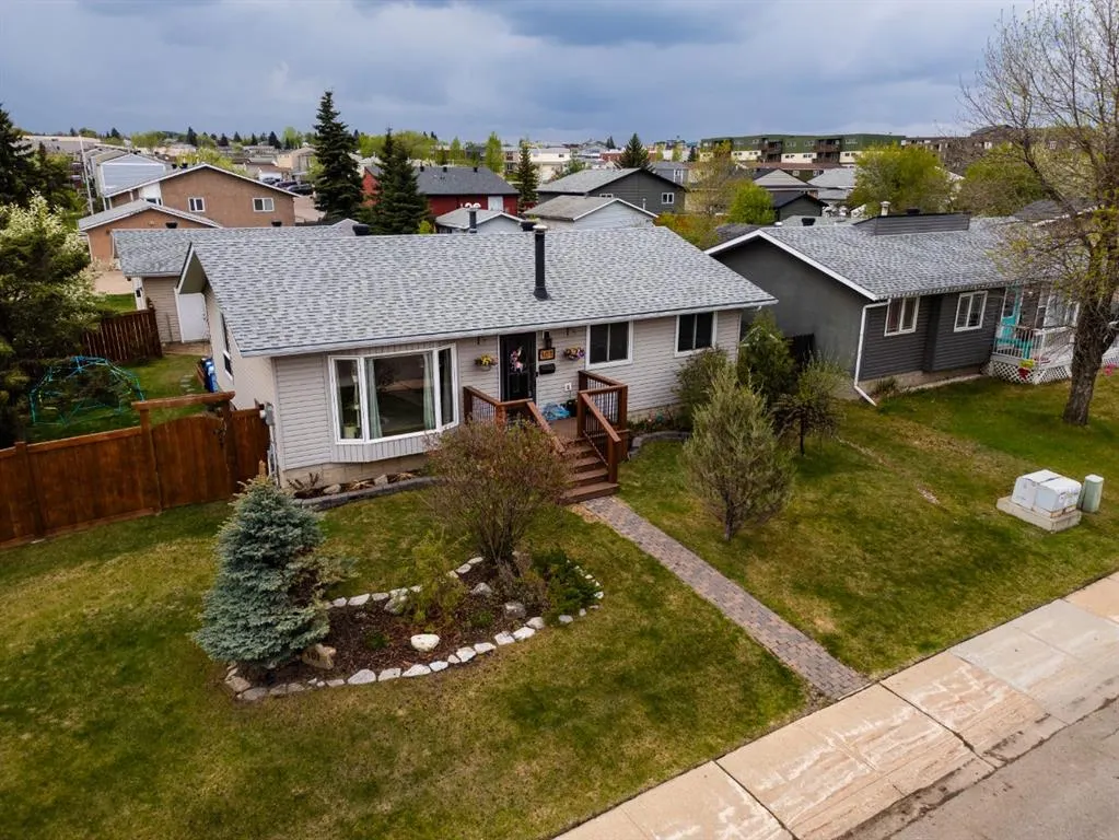 101 Robin Crescent