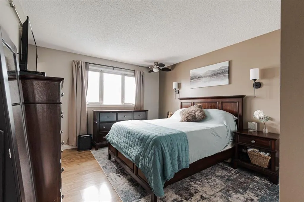 101 Robin Crescent