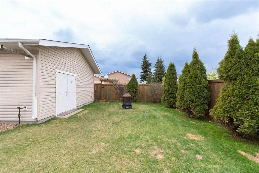 101 Robin Crescent