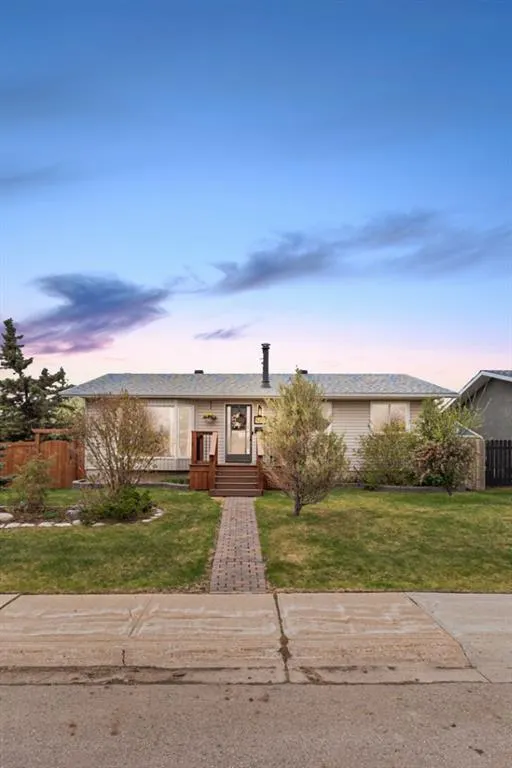 101 Robin Crescent