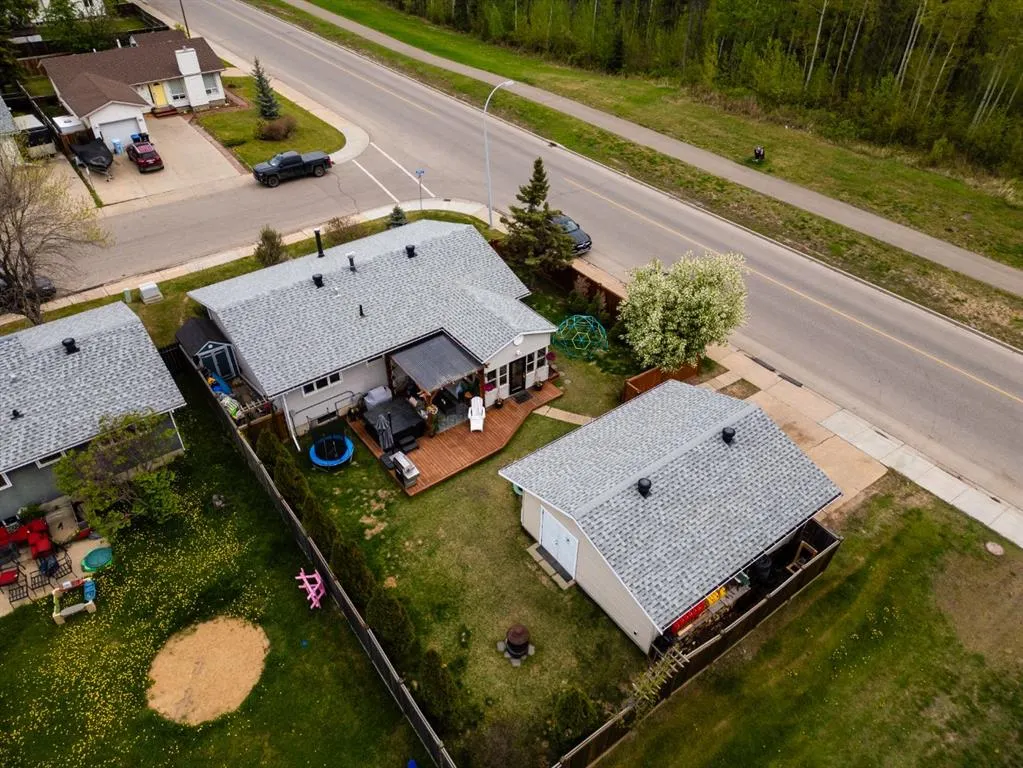 101 Robin Crescent
