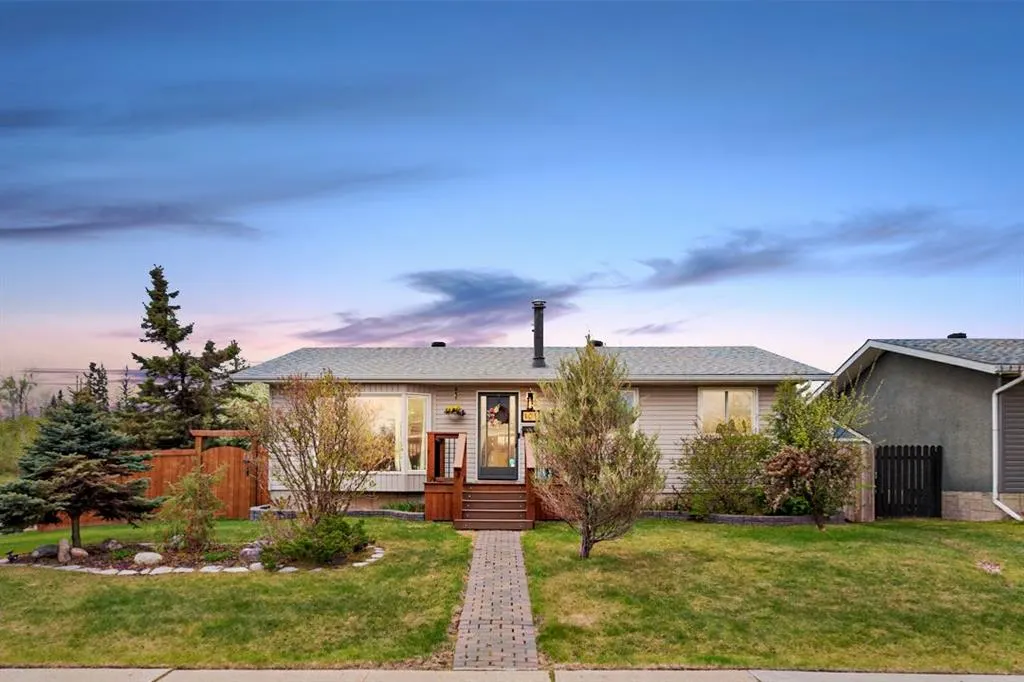 101 Robin Crescent