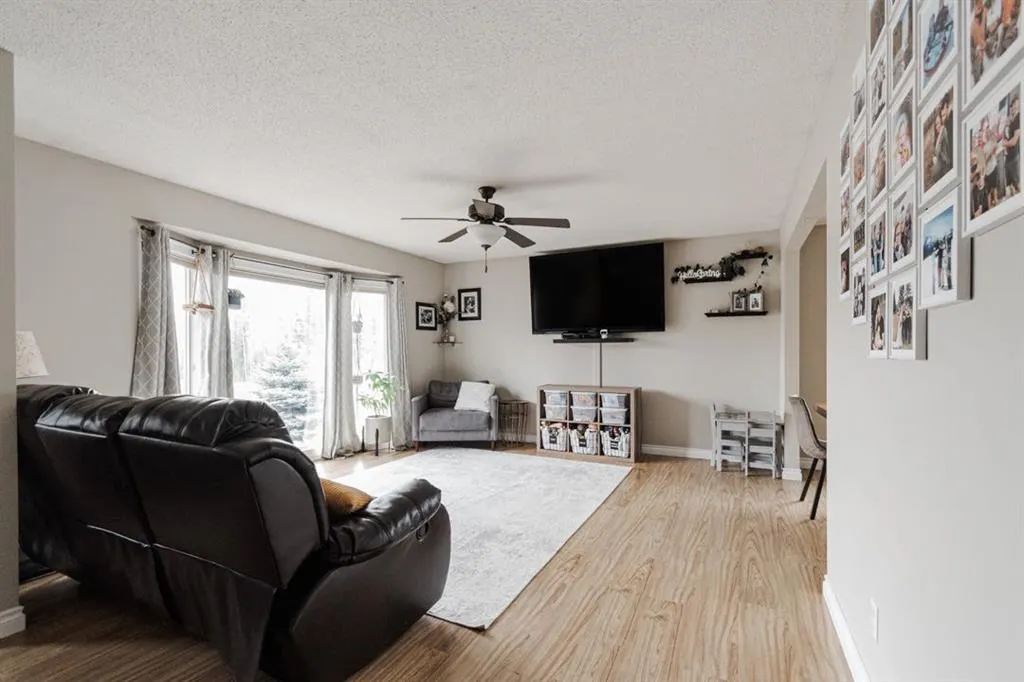 101 Robin Crescent