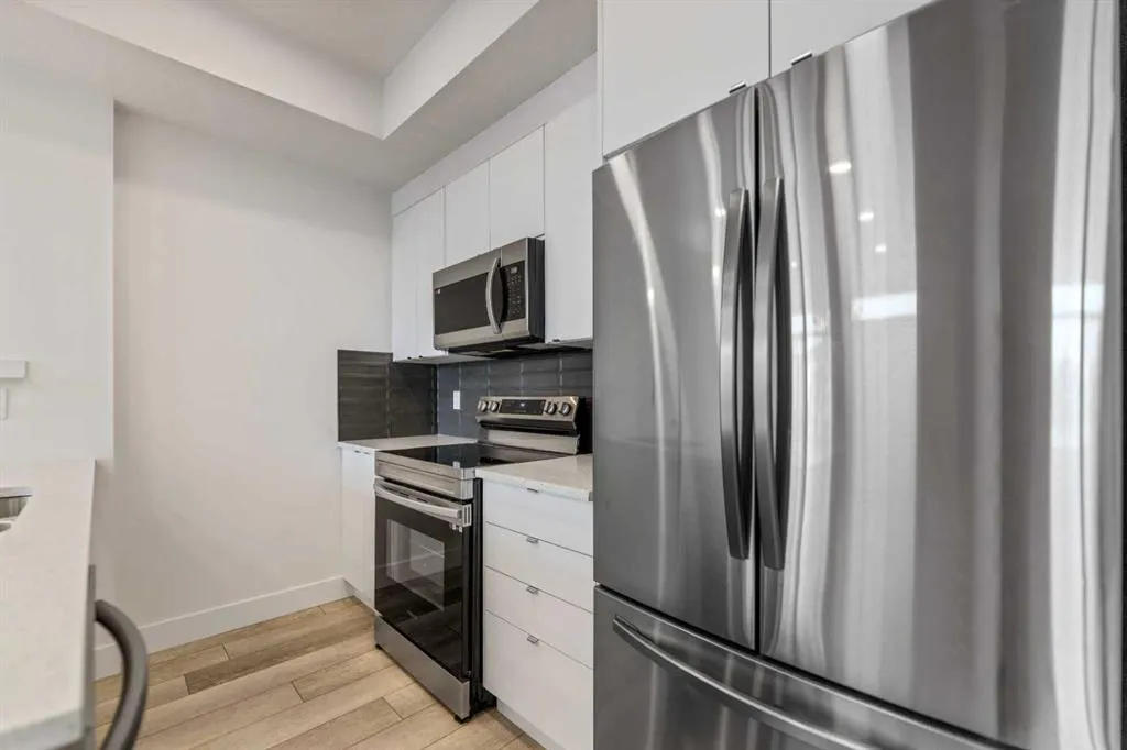 19645 48 Street SE