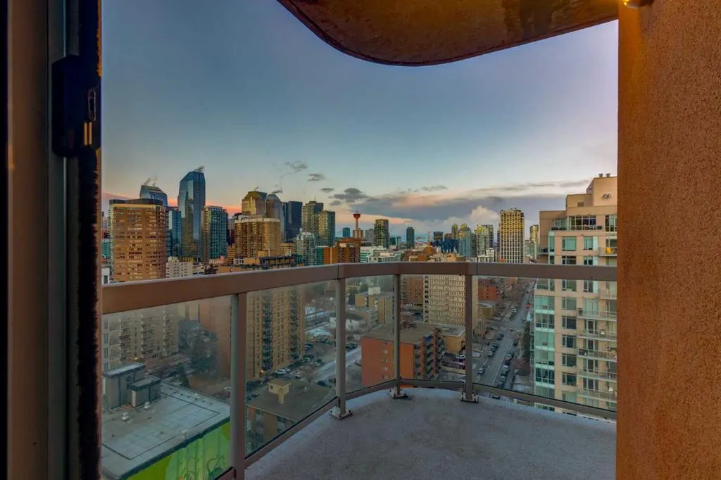 817 15 Avenue SW, #1700