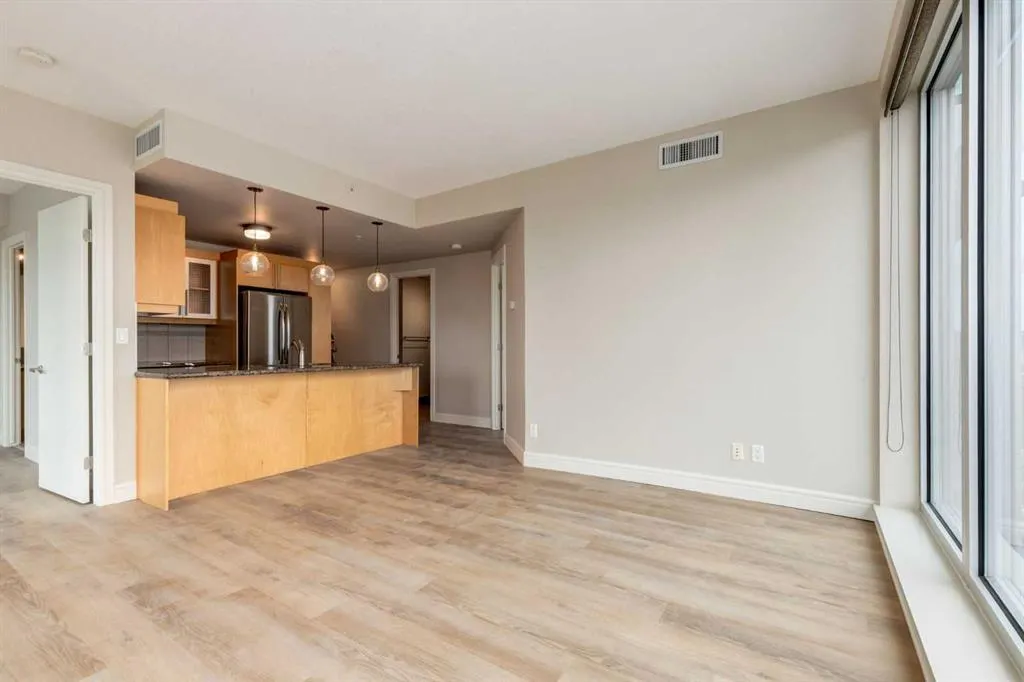 817 15 Avenue SW, #1700