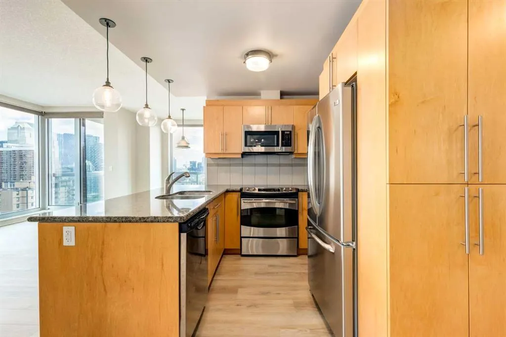 817 15 Avenue SW, #1700