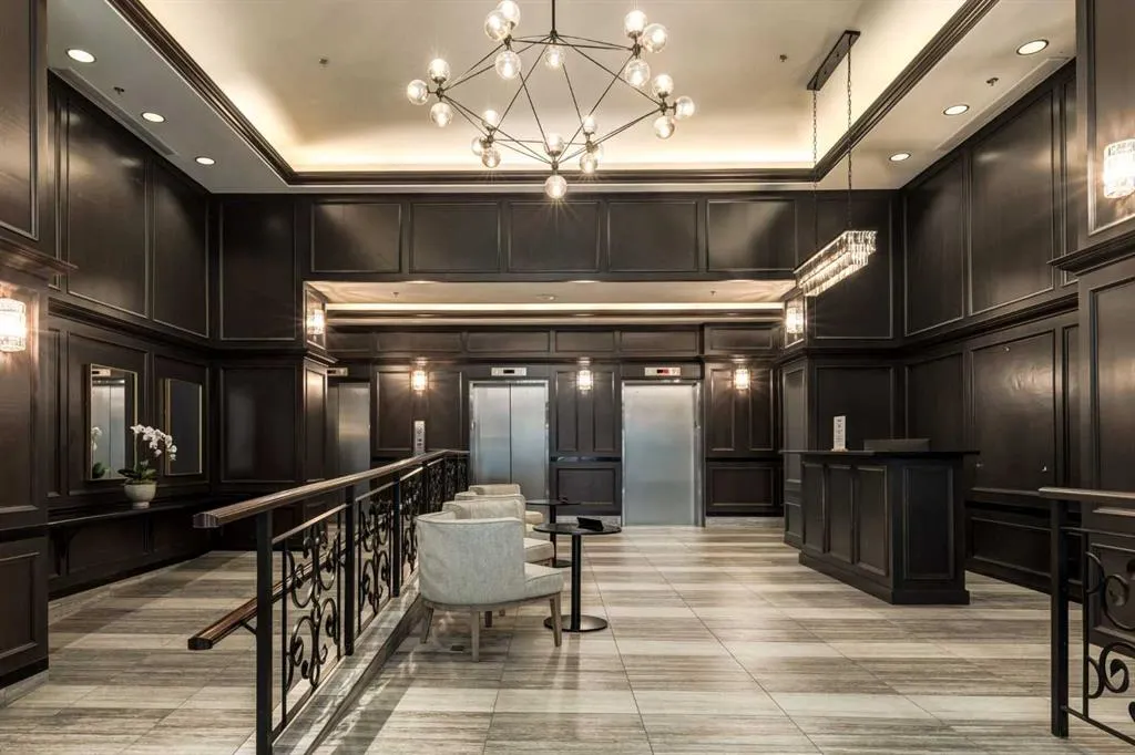 817 15 Avenue SW, #1700