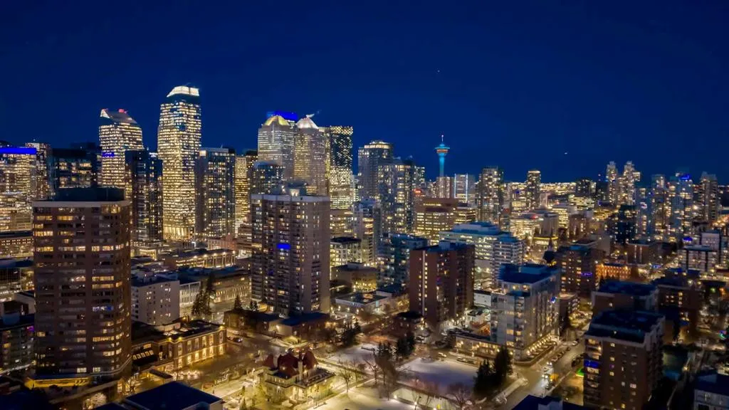 817 15 Avenue SW, #1700
