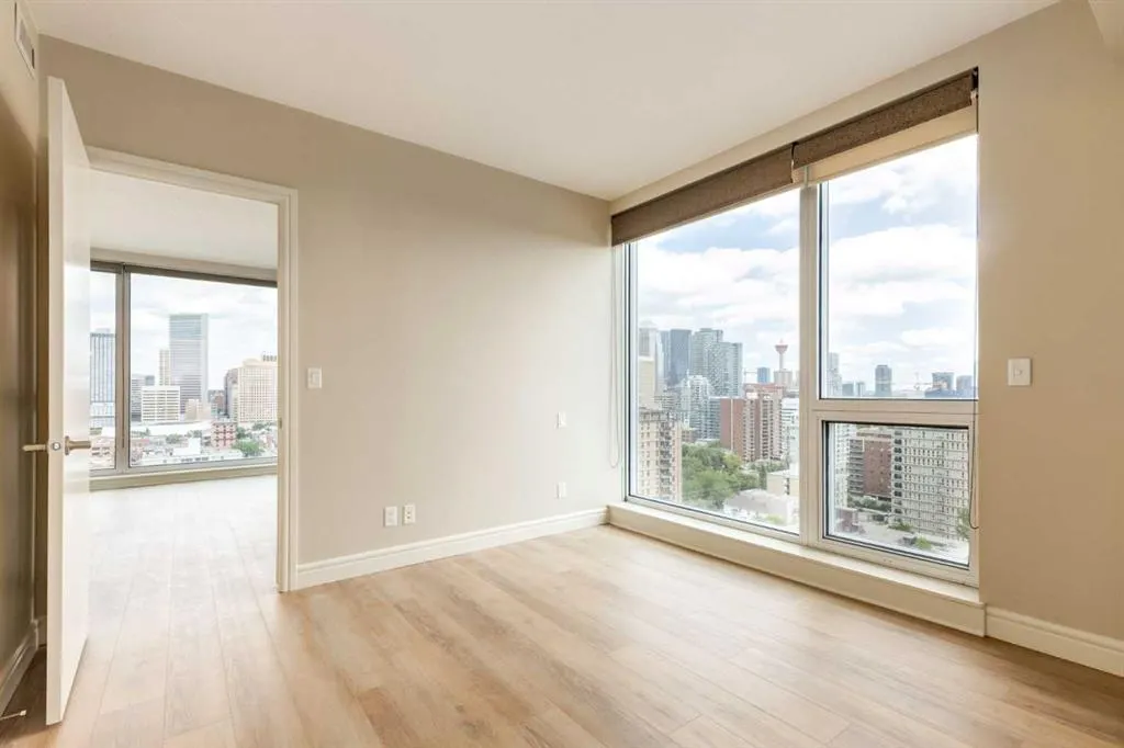 817 15 Avenue SW, #1700