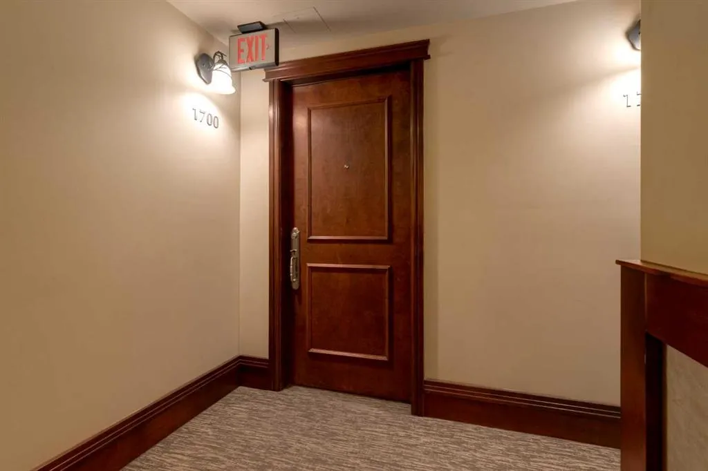817 15 Avenue SW, #1700