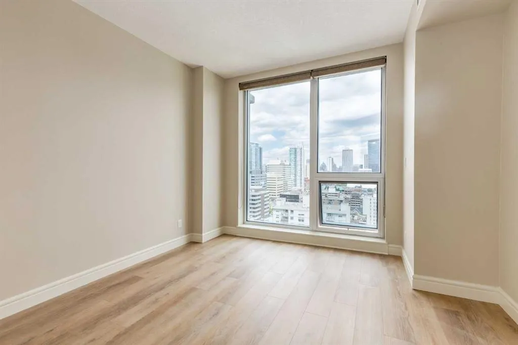 817 15 Avenue SW, #1700
