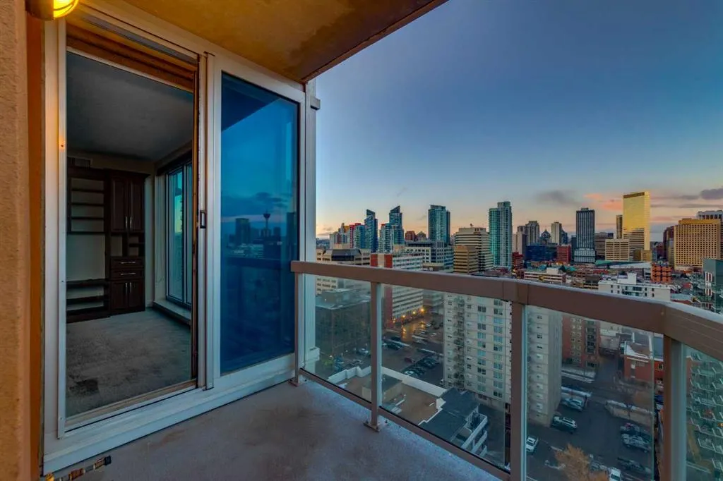 817 15 Avenue SW, #1700