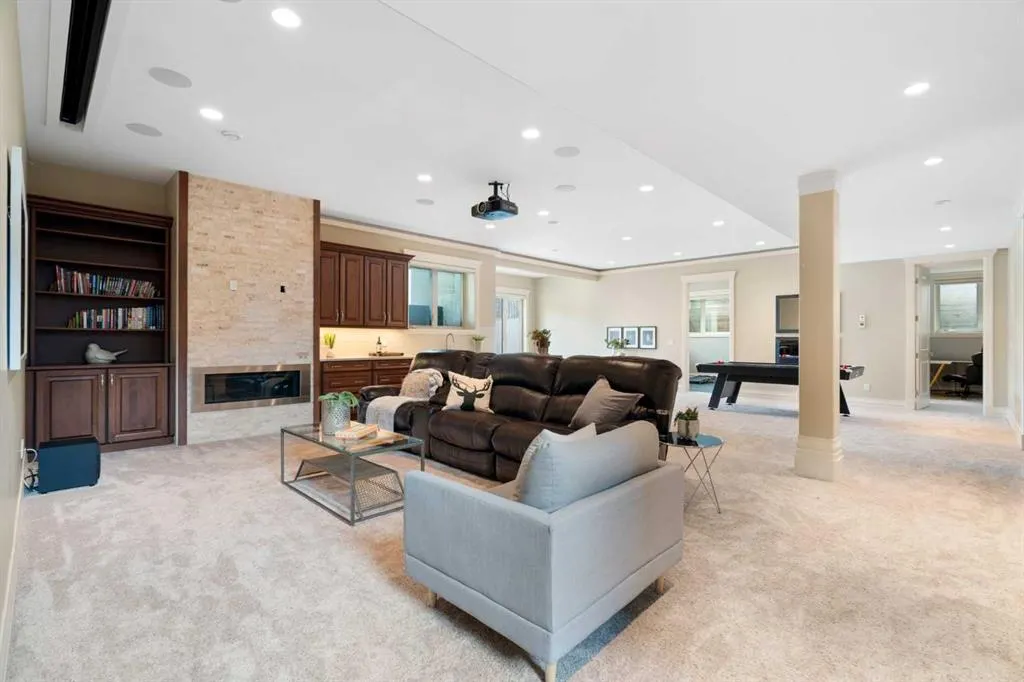 95 Bearspaw View