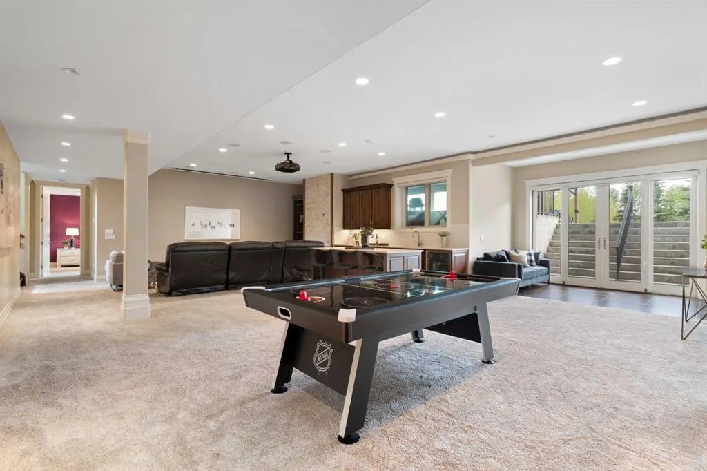 95 Bearspaw View