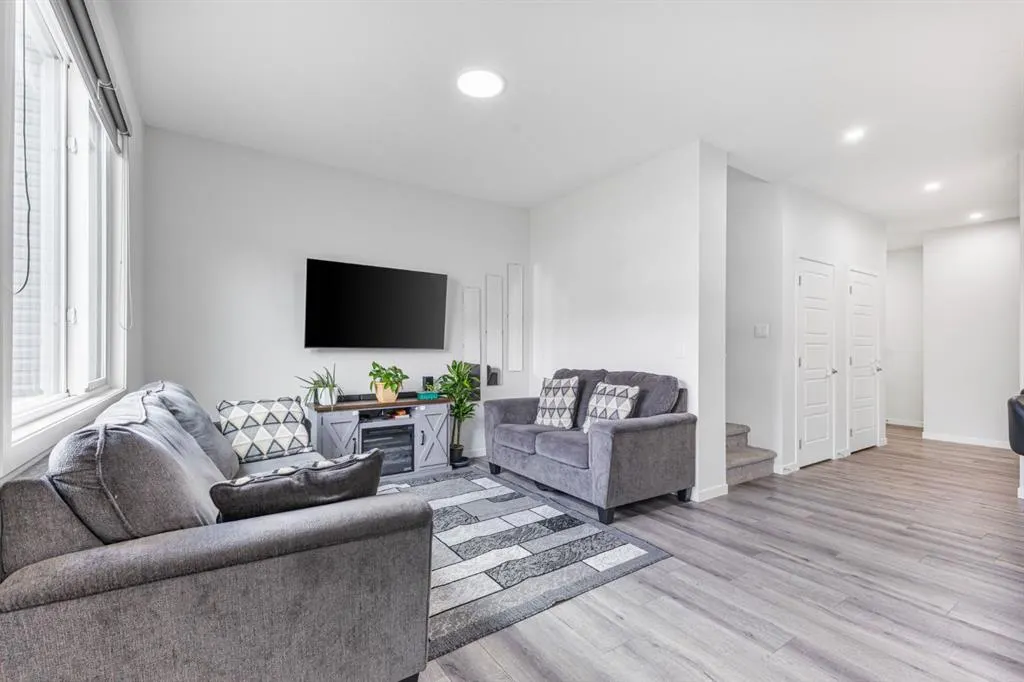 38 Seton Parade SE