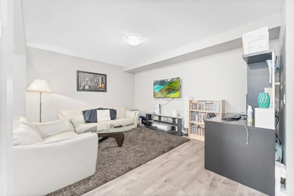 66 Cityscape Court NE